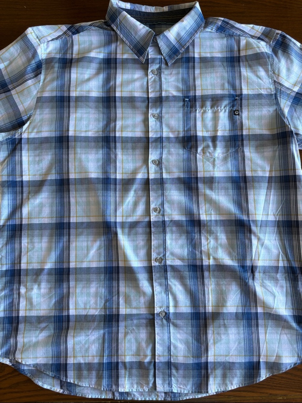 Marmot Blue and White Plaid Short-Sleeve Button-Down Shirt EUC
